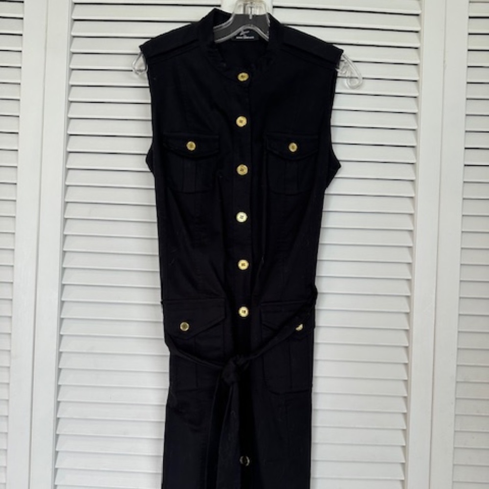 WOMEN'S LEMMIE FOR NINA LEONARD FRONT BUTTON BLACK DRESS WITH BELT,  SIZE: 8.